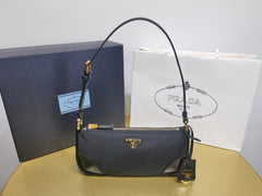 Prada Re-Edition 2002 Women's Solid Color Re-Nylon And Brushed Leather Shoulder Bag Bags #77949