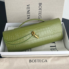 Bottega Veneta Andiamo Women's Solid Color Crocodile Leather Clutch Bag With Metal Clip Closure Bags #75797